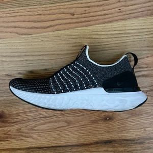 Nike React Phantom Run Flyknit 2 Running Shoe